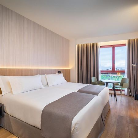Occidental Pamplona Otel Dış mekan fotoğraf