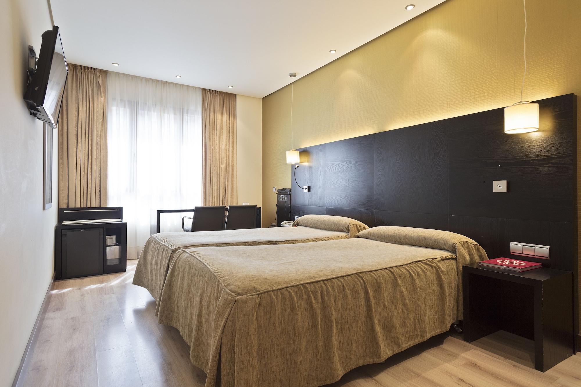 Occidental Pamplona Otel Dış mekan fotoğraf