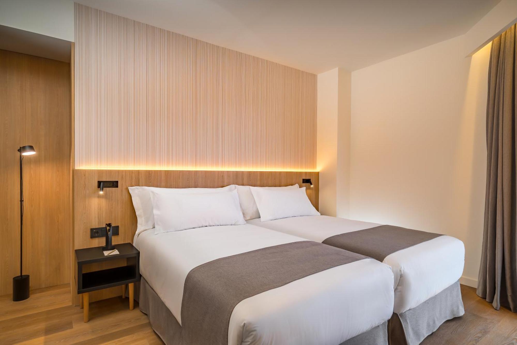 Occidental Pamplona Otel Dış mekan fotoğraf