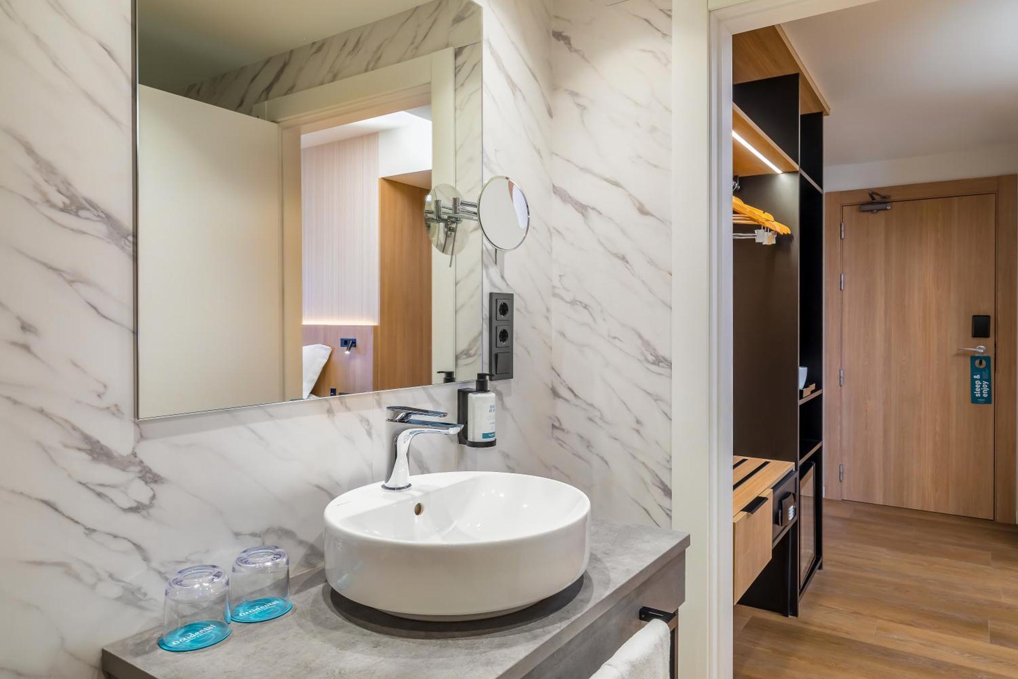 Occidental Pamplona Otel Dış mekan fotoğraf