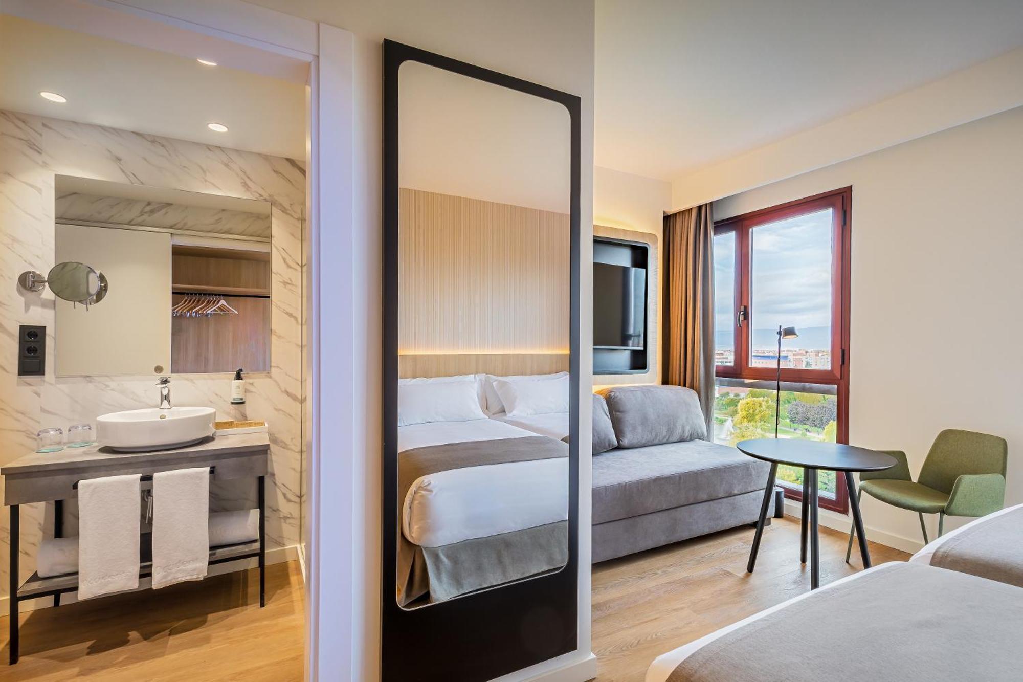 Occidental Pamplona Otel Dış mekan fotoğraf