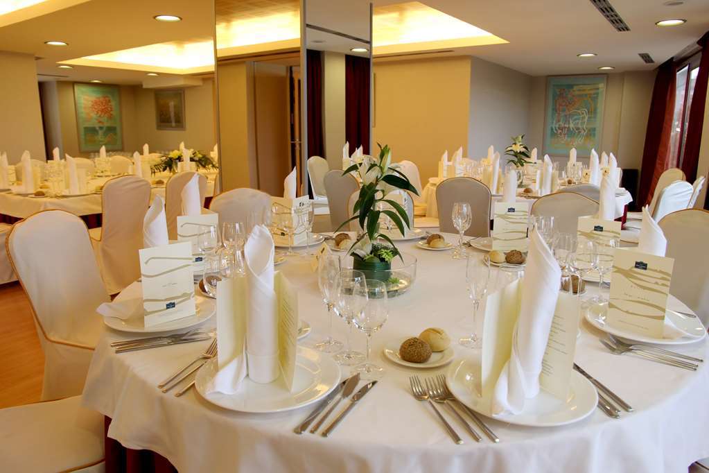 Occidental Pamplona Otel Konforlar fotoğraf