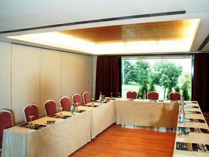 Occidental Pamplona Otel Dış mekan fotoğraf